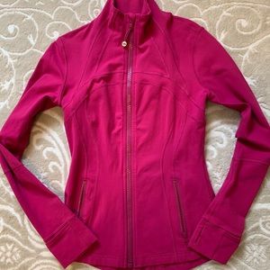 Lululemon define jacket size 6